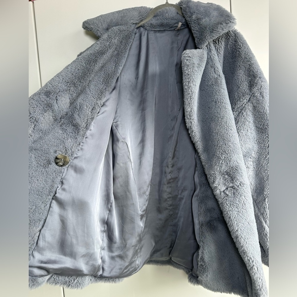 Free People Kate Faux Fur Coat Jacket Mob
Wife Cream Gray Oversized Medium - Picture 8 of 11